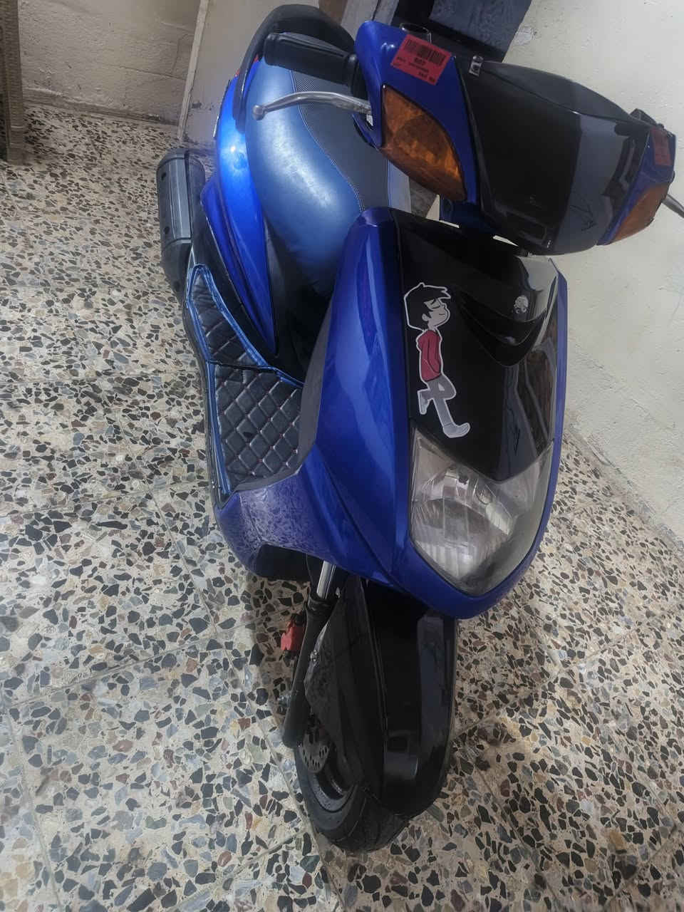 دراجه سكنس نثيه جديده أي نقص مابيه دراجه كفاله مكينه ناعمه ما مفتوحه شلعه ومعدل ألف ما اذب عليه السعر ٥٠٠ العنوان بغداد الحرية ***********
