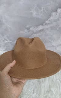 قبعة فيدورا