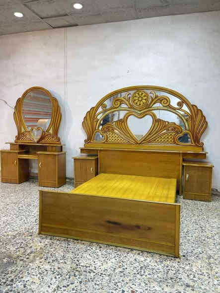 غرفه ام الخمسه صاج مستخدمه نضيفه سعر 580 واصل داخل بغداد واتساب ***********
