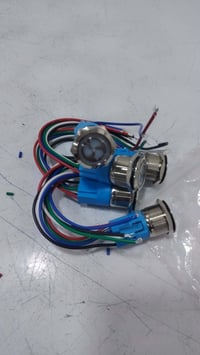 ٥ قطع • بهالشكل • ماكو تفاصيل