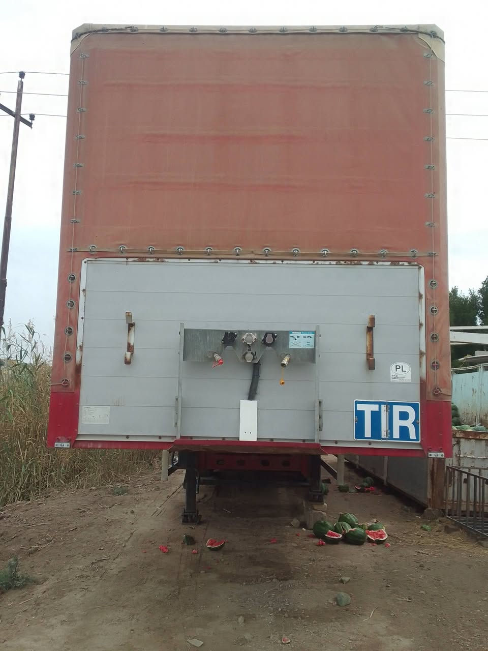 عربانه جادر للبيع 2014 زيرو تخم تاير جاهزه للشغل منفيس مامربوطه على اي سياره 
***********
