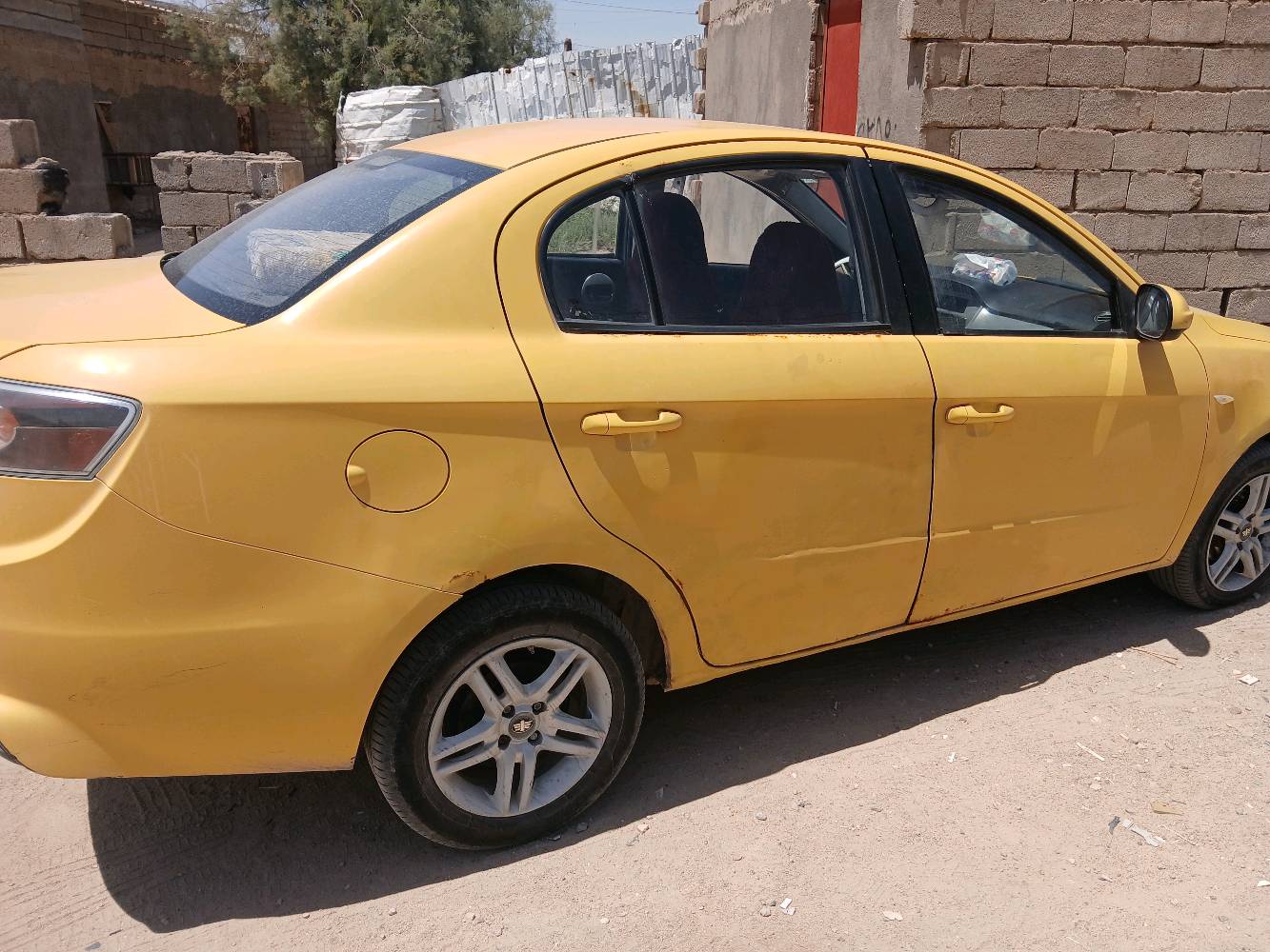 لسلام عليكم فاو اول***********ي موديل ٢٠١٤ مكينه كير بل جيس تبريد ثلج وي السويج كشرتهه شوف العين مابيهه حادث السياره سنويتهه لل ٣٠ باسمي مصفره هزه جديده رثم انكليزي للبيع ب ٣٣ او المراوس