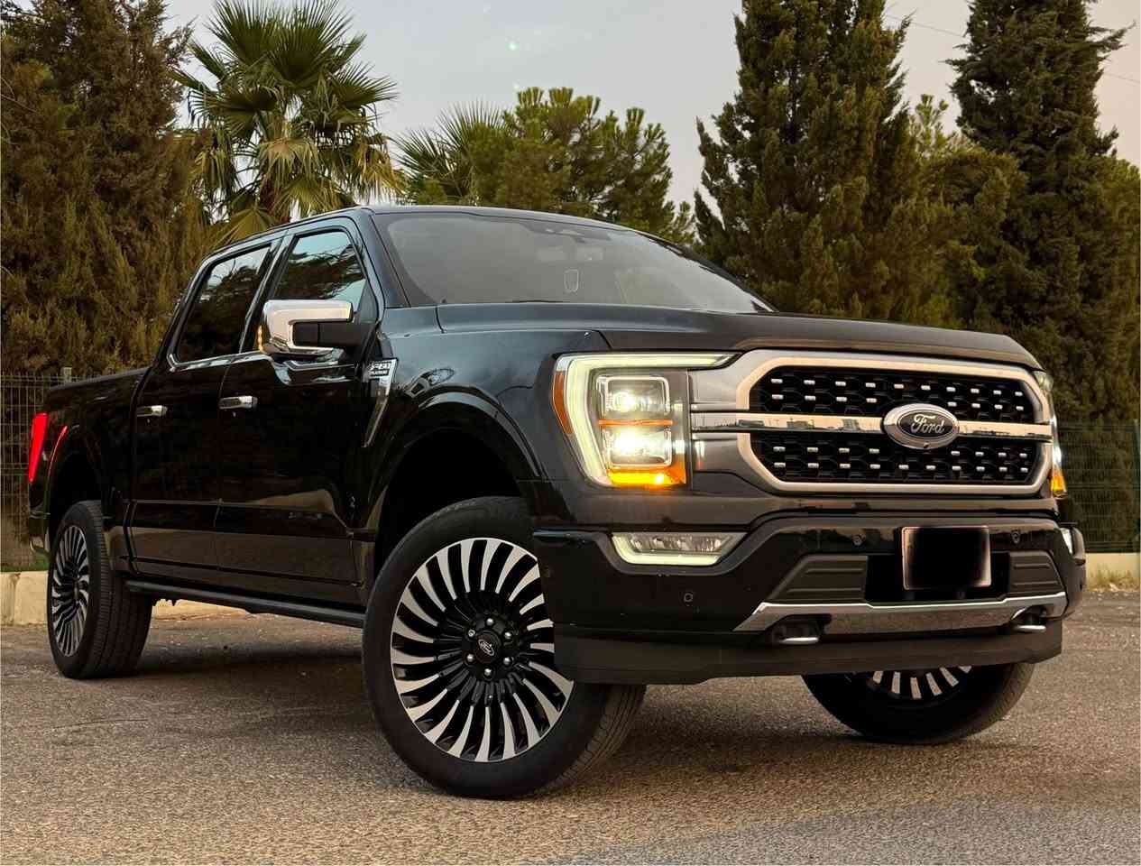فورد( F 150 ) پلاتينيوم
المحرك : 8
بدي قصير مرغوب
موديل : 2023
اللون : اسود
فول مواصفات
رقم : كاتى
السعر : ٣٨٠
العنوان : اربيل
للاستفسار : بالخاص او رقم الهاتف
***********
