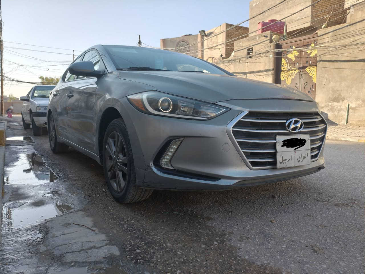 السلام عليكم النترا امريكي محرك 2000 دوش موديل 17 سياره جاهزه كير محرك حداديه تخم تاير حادثه جاملغ جهة السايق وصبغ بيه جاملغات الكدام  والبنيد وجاردات الضربه ماواصله للشاصي فقط جاملغ عنواني نجف اليريده يتصل وبي خير ويدلل
***********
