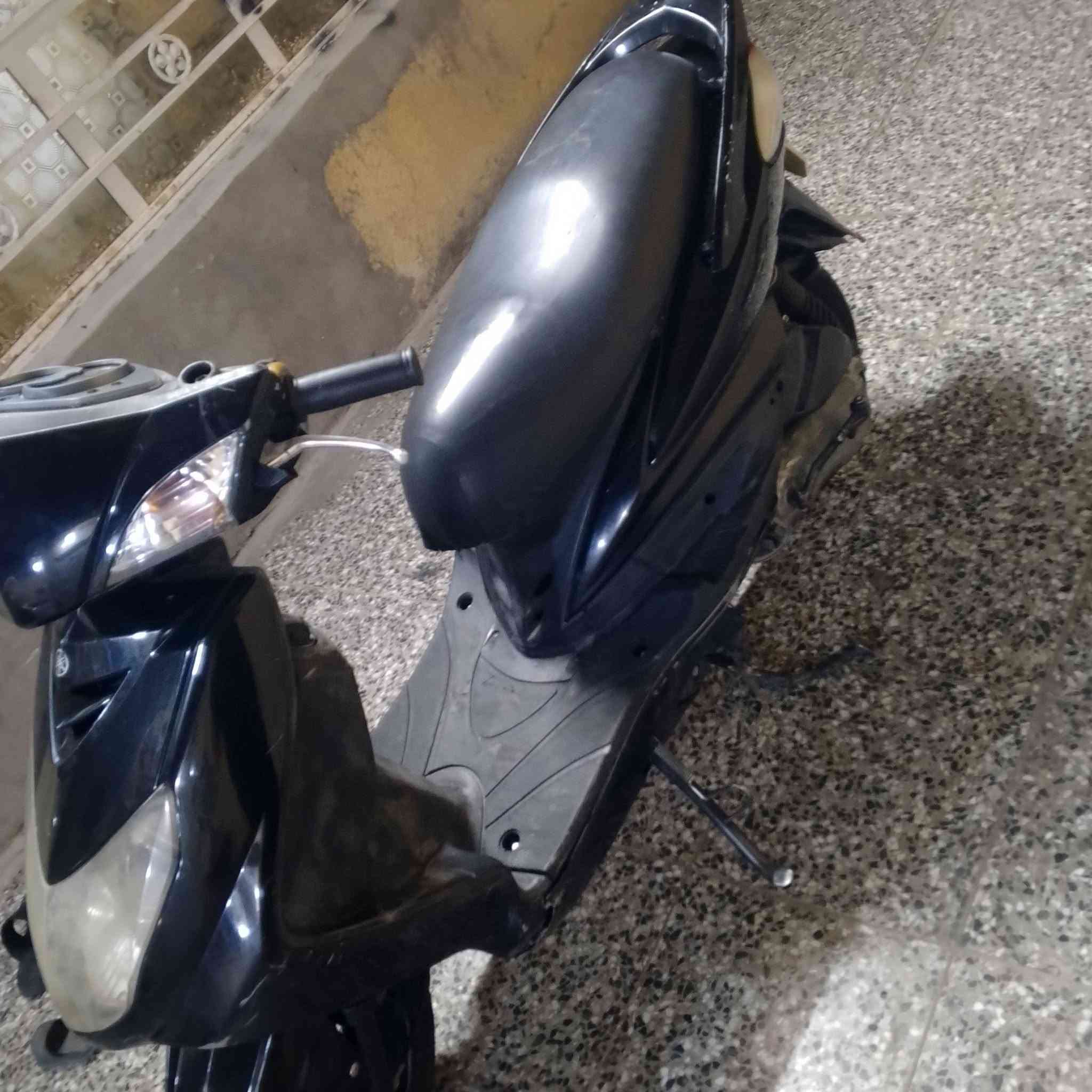 سلام عليكم سكنس فحل ياباني للبيع دراجه خير من الله عرضه ب 800وبيه مجال رقم ***********
