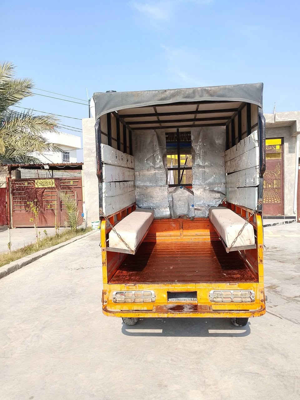 السلام عليكم ورحمه الله وبركاته ستوته موديل 21 صغر فحل نضيفه جدا ما ماشيه هواي اوراق  كامله اصوليه نكره سلف تخم تاير السعر مليونين وبيهه مجال حك الجيه العنوان ديالى خان بني سعد رقم الهاتف ***********
