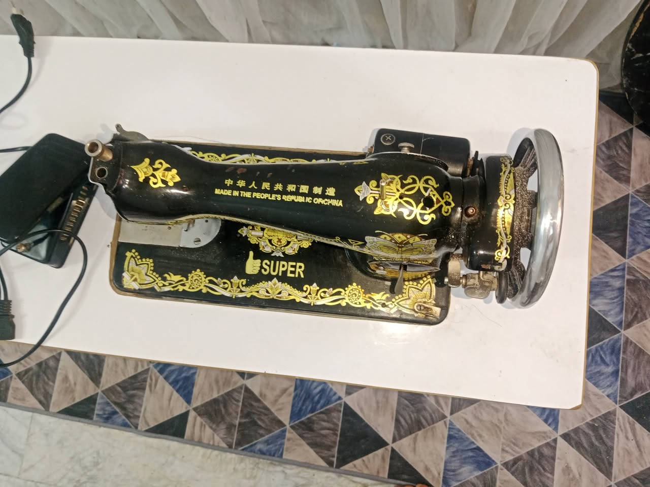 (٦٥) الف  شهداء البياع شارع المظخة الاول 
ما اعرف شنو عطلها ترجف من تشتغل 
***********
