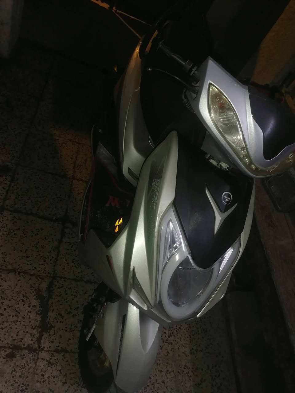 دراجه سكنس الصيني موديل 22 قضاء الشطره سعر 350 وبيها مجال دراجه حلوه ونظيفه رقم بي واتساب ***********
