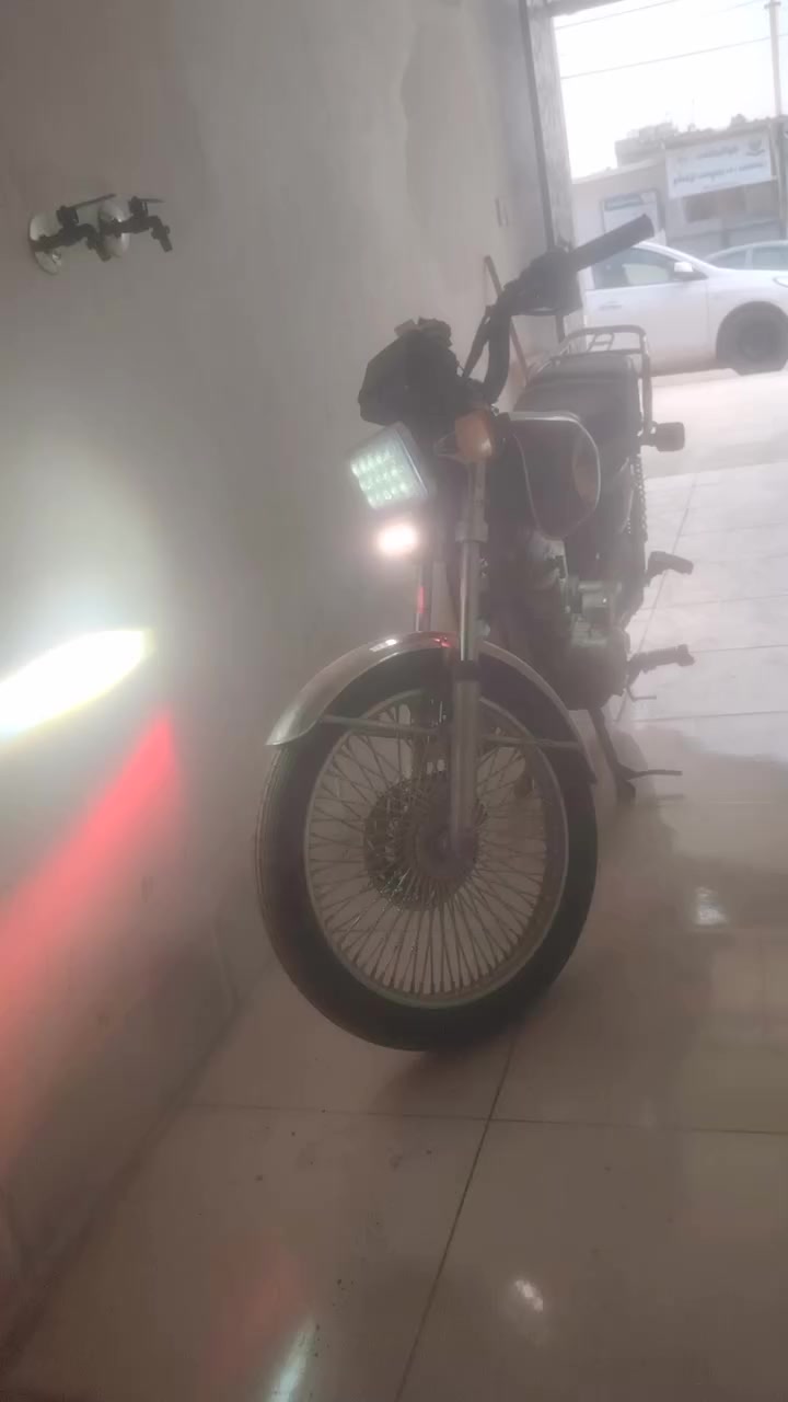 سافيني للبيع 23
مفتوح كهربائيات كلها جدد محتاج وريد ابيعه
جيب وياك فيتر يفحصه كلشي مابي 
السعر 380 وبي مجال للطيبين 
ما اراوس اريد ابيع لان محتاج


**إذا كنت صاحب هذا الإعلان وتريد حذفه لأي سبب، رجاءا أرسل رسالة إلى الدعم الفني**