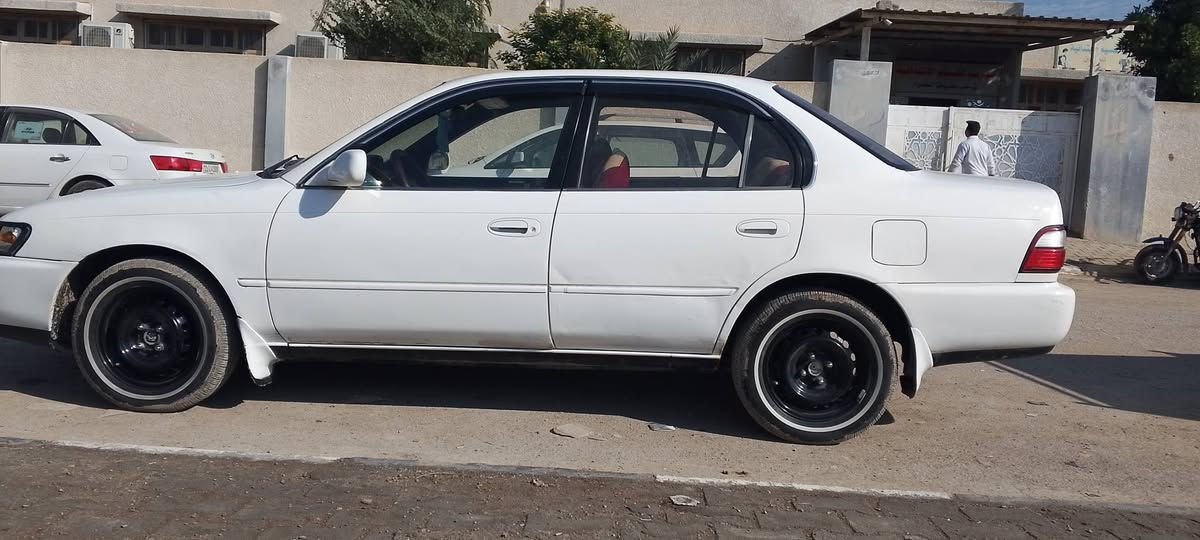 سلام عليكم كورله موديل 93 مكفوله كفاله كير ومحرك كهربايات كل شقاله سياره نضيفه سعر ٦٢ وبيه مجال بسيط مكان واسط مركز لمدينه ***********
