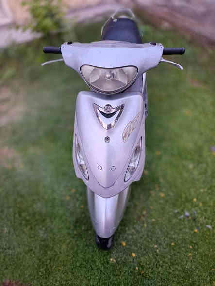 السلام عليكم دراجه ماكس للبيع
دراجه مال (رمبه) جديده 
كفرات ابلاديه  املاح فول نضافه 
مكينه ابلاديه ما مفتوحه صالصنه ابلاديه كلشي ابلادي احلى من صور 
 شغاله سلف هندر كهربائيات كلها شغاله 
بس امبدل سلف
 كابريتر مال بيت السهم كابريتر مالتها الاصلي موجود موجود 
تجي تفحص جيب وياك فيتر 

مكان بغداد : (المشتل)
السعر :675 بيها مجال للطيبين 
رقم الهاتف : ‏‪***********‬‏
