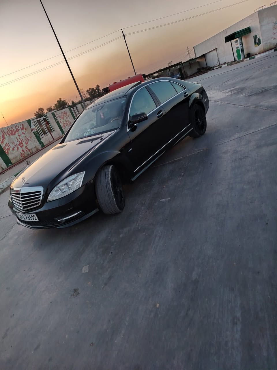 للبيع — Mercedes-Benz S500 موديل 2012
🔥 فخامة ألمانية بسعر فرصة 🔥
🔹 رقم أربيل
🔹 وارد خليجي
🔹 المسافة : 172,000 كم
🔹 اللون: أسود ملكي أنيق
🔹 8 سلندر — أداء قوي وراحة مطلقة
🔹 فل كامل (فتحة سقف – جلد فاخر – تبريد وتسخين مقاعد – شاشة وملاحة – كاميرا – حساسات – تعليق هوائي)
🛠️ ملاحظة بكل شفافية:
تبديل باب الصندوق الخلفي فقط (ضرر بسيط سابق)
عدا ذلك السيارة نظيفة جداً ومحافظة عليها
✔️ محرك وكير وشاصي بحالة ممتازة
✔️ استخدام شخصي
✔️ جاهزة للفحص بأي مكان
السعر 260 ورقه وبي مجال بسيط

📍 الموقع: بسماية
📞 للتواصل: ***********
