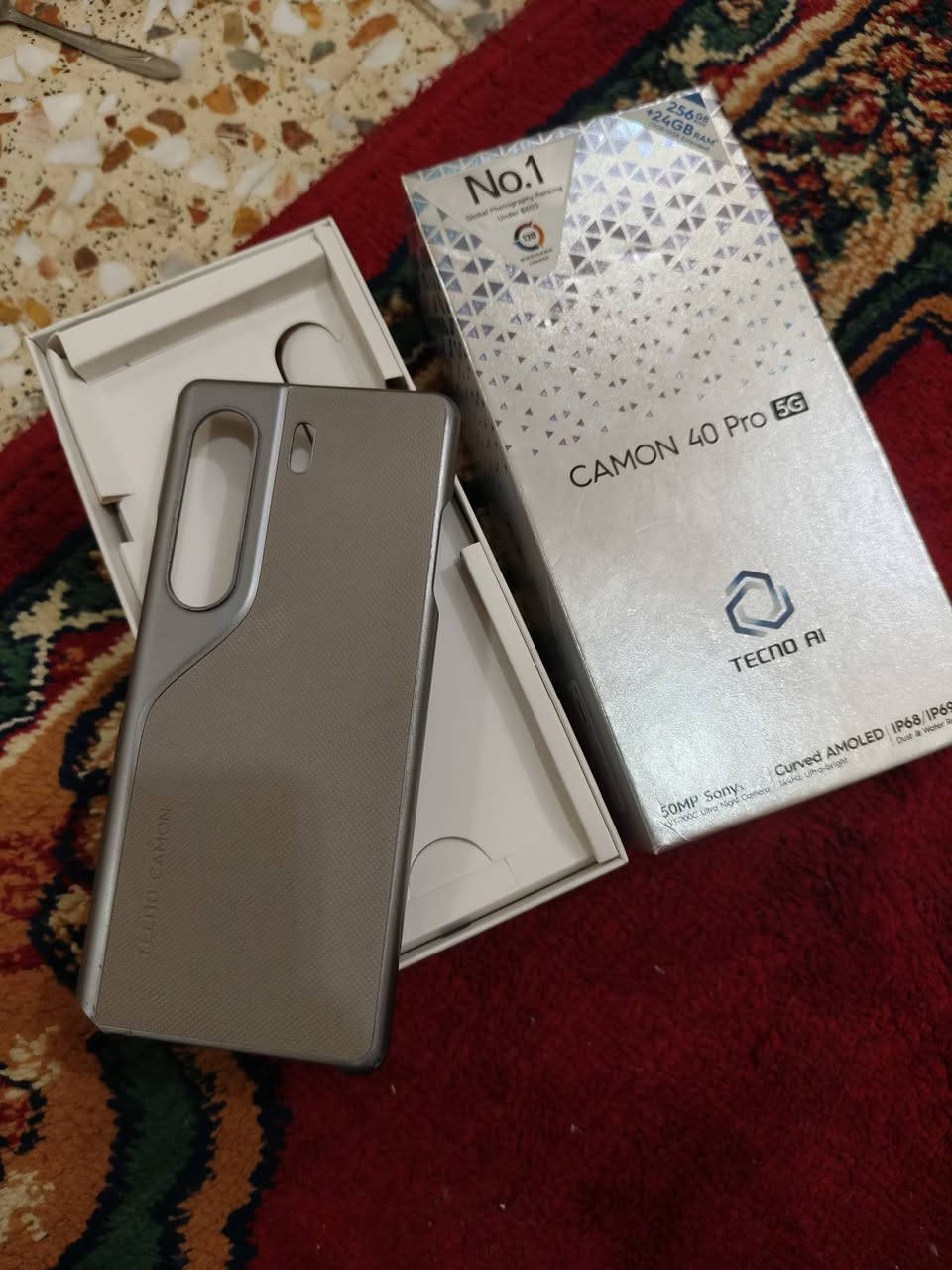 السلام عليكم
TECNO CAMON 40 Pro 5G
ذاكره 256
رام 24
بطاريه 5200
كامل ملحقات جهاز جديد استخدام قليل 
سعره 330 
مكاني واسط عزيزية


**إذا كنت صاحب هذا الإعلان وتريد حذفه لأي سبب، رجاءا أرسل رسالة إلى الدعم الفني**