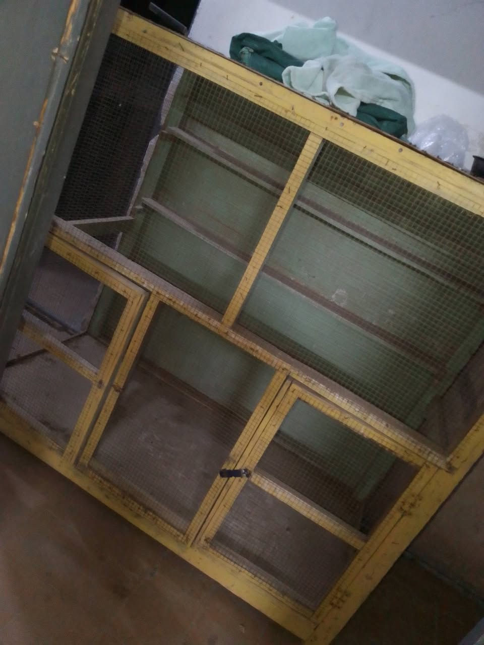 للبيع
***********
