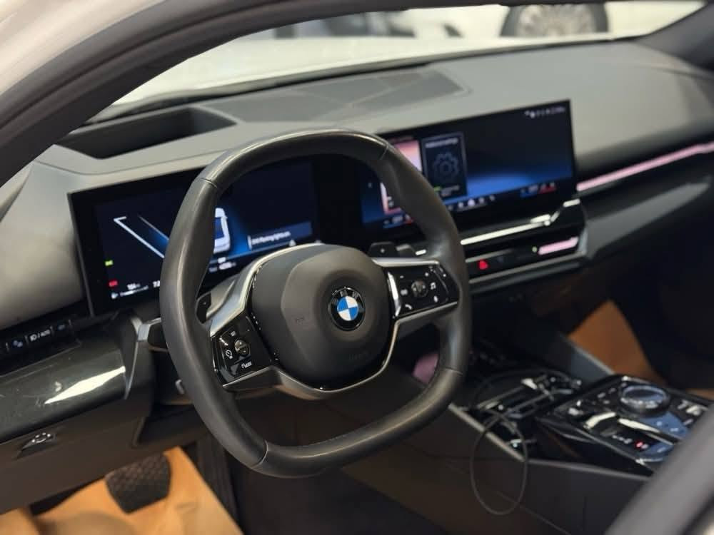 🚘 BMW 530i LUXURY LINE 2024 ✨

🔥 Engine: V4 2.0L Turbo
🔹 ژمارە هەولێر جاهیز + لەگەل کتاب جام رەش 
🔹 42 هەزار روشتووە
🔹 Clean Title 💎 // بێ بویاغ
لە بونیت PDR  هەیە
🔹 دەعامی بۆ دەعامی بە شەرت 💯
🔹 واردی ئەمریکی 🇺🇸

⭐ X-DRIVE - Full Options

✅ 360° Camera
✅ حەساس
✅ رادار
✅ شەغال
✅ داتاشۆ
✅ سلاید (Sunroof)
✅ HARMAN KARDON Sound System 🎵

💰 نرخ: 445 وەرقە (و مجال)

📍 شوێن: هەولێر

📞 ***********
📞 ***********

━━━━━━━━━━━━━━━━━━

🚘 BMW 530i LUXURY LINE 2024 ✨
🔥 Engine: V4 2.0L Turbo
🔹 رقم اربیل جاهز + کارت تضلیل 
🔹 ماشي 42 ألف
🔹 Clean Title 💎 // بدون صبغ
واحد PDR بل بونت
🔹 دعامي بدعامي شرط 💯
🔹 وارد أمريكي 🇺🇸

⭐ X-DRIVE - Full Options

✅ كاميرا 360°
✅ حساسات
✅ رادار
✅ شغال
✅ داتاشو
✅ فتحة سقف (سلاید)
✅ نظام صوتي HARMAN KARDON 🎵

💰 السعر: 445 ورقة (بي مجال)

📍 الموقع: أربيل

📞 ***********
📞 *********** أربيل, العراق


**إذا كنت صاحب هذا الإعلان وتريد حذفه لأي سبب، رجاءا أرسل رسالة إلى الدعم الفني**