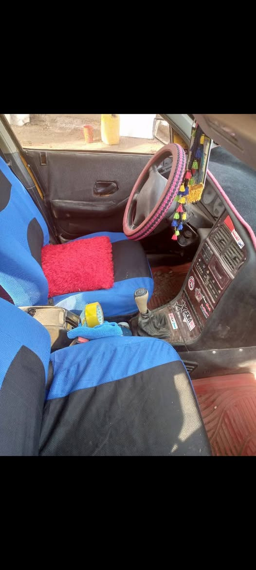 بيجو بارص موديل 13 محرك وكير وحداديه وتخم تأير خيرمن الله باتري جديد جويتر جديد  بخاخات جدد بللكات جدد لايت وبكلايت جدد كشر حلو سنويه ل 27 سعر 27 وبيه مجال ***********
