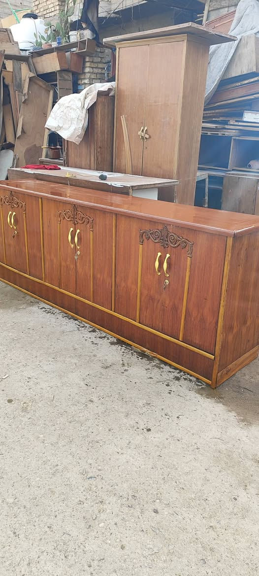 بوفيه ام ٦صاج يدات جددد قفاله جدد صبغ تلميع كامله متواجد عالخاص اكو توصيل بفلوس سعره ٧٥قفل رقمي *********** ابو جود
