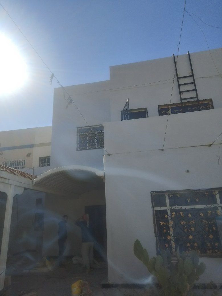 عمل جميع الاصباغ والديكورات 
للاستفسار ***********
