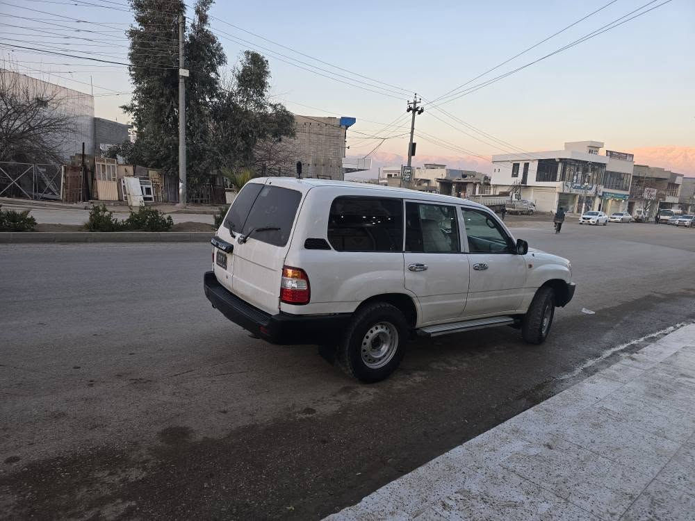 مۆنیکا 2005 فول عادی علوج  کامل بۆیاخ گیڕ و مەکینەو ئەکسلی نەکراوەو زۆر بئ عەیب قوفڵی 75گەڵا شوین سەیسادق تکایە کڕیار نیت تیل مەکە 
*********** السليمانية, العراق
