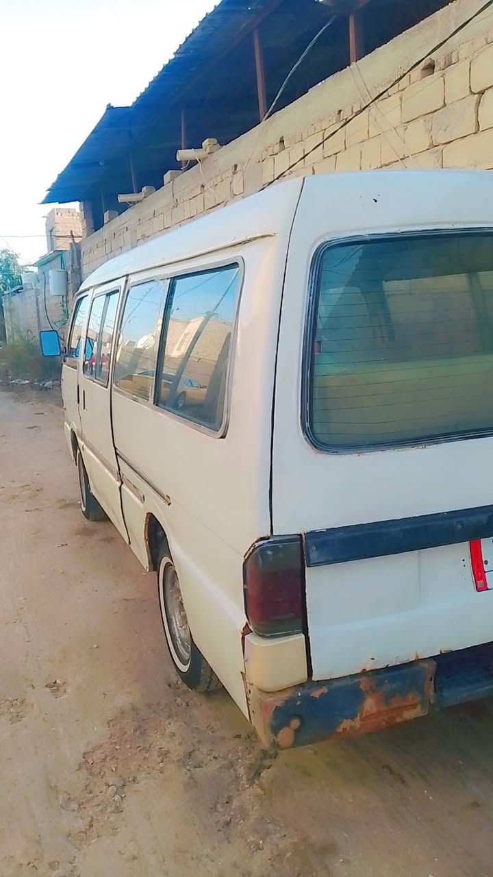 السلام عليكم سياره للبيع سنويه 27 رقم بغداد السعر 35وبيها مجال 
العنوان ناصرية السكان صناعي ***********
