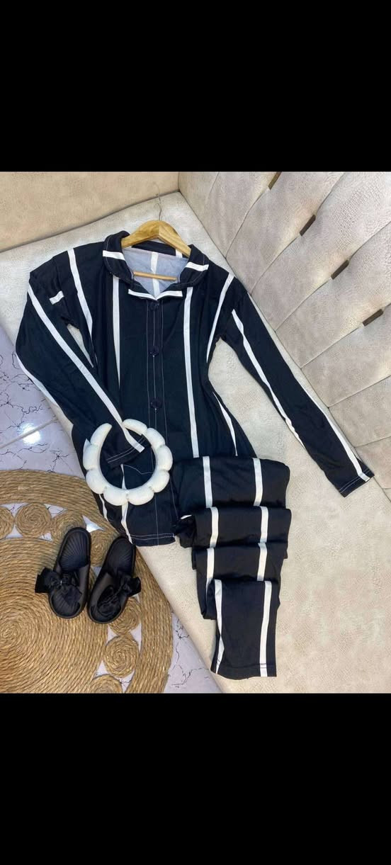 ####عرض تصفيه عندي هاي القطع 4تراكات و10دشادديش
تنويه 📍 خامه فانيله بهاري تصفيه التراكات يلبسون قياس L
ودشاديش XXL كولهم  ليريدهم شلع 14قطعه ب35 الف
متوفره توصيل 4 🚕🚕🚕


**إذا كنت صاحب هذا الإعلان وتريد حذفه لأي سبب، رجاءا أرسل رسالة إلى الدعم الفني**