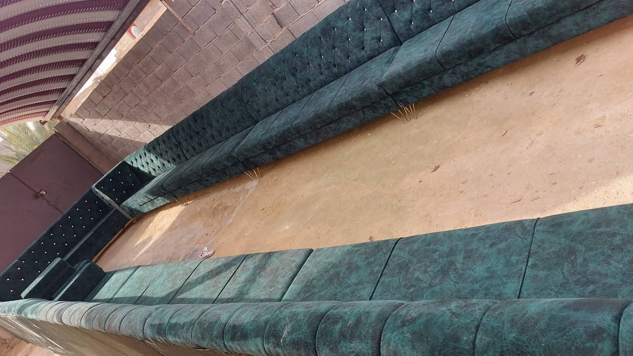 تخم قنفات فصال جديد مستخدم اقل الشهرين 
سفنج اصلي خشب حطاطه نوعيه جيده 
للبيع يرهم مده اقصاد نقد مناسبات جدا 
***********
