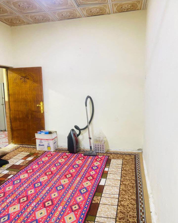 ♕ بسم الله الرحمن الرحيم اللهم صلِّ على محمد وآل محمد ♕

🏠  :#منزل_للبيع_طابقين 

🌐  :#الموقع_ال_باني_قرب_اسواق_الكفيل

📐  : المساحة 100 متر 

🏗  : البناء مسلح كونكريت سنة البناء 2010
ــــــــــــــــــــــــــــــــــــــــــــــــــــــــــــــــــــــــــــــــــــــــــــــــــ

                 تـــــــــــفـــاصيـــــــــل اكـــــــثــــــر 

1)الطابق الاول  ) استقبال  +  غرفه واحد + مطبخ  + صحيات

2) الطابق الثاني  ) غرفه نوم عدد  + صاله + مطبخ+صحيات 
ــــــــــــــــــــــــــــــــــــــــــــــــــــــــــــــــــــــــــــــــــــــــــــــــــ

📲  :#الاستفسار_اكثر_الاتصال_على_الرقم 

📞  :  ‏‪0788 251 8491‬‏  واتساب 

#ملاحظة: لعرض عقارك ماعليك سوى مراسلتنا 
عبر بريد 📩الصفحة او عبر الواتساب📲
{{👍#تابع_الصفحة لتصلك عروض مكتبنا 🫰🏛}}•
