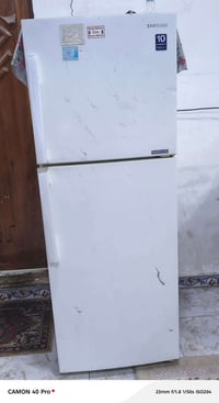 ثلاجه • نضيفه • شرط الشغل