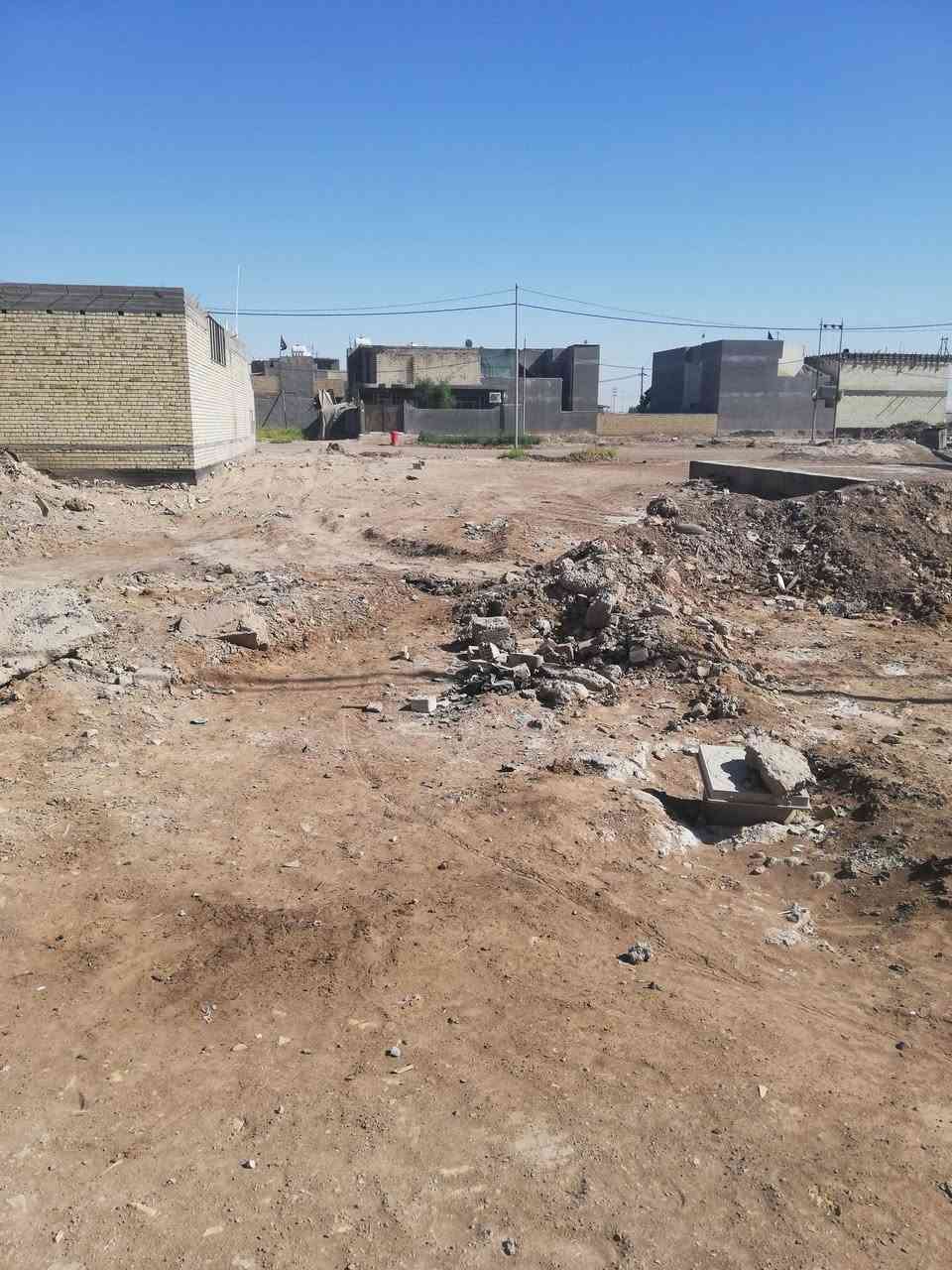 سلام عليكم قطعة أرض للبيع حي الموضفين موقع ممتاز مساحة 250م تحويل مباشر أمام متنزه و خلف شارع 30 المربع الأول ع نزلة الموضفين السعر ١٣٥ قفل  وبية مجال الستفسار ***********
