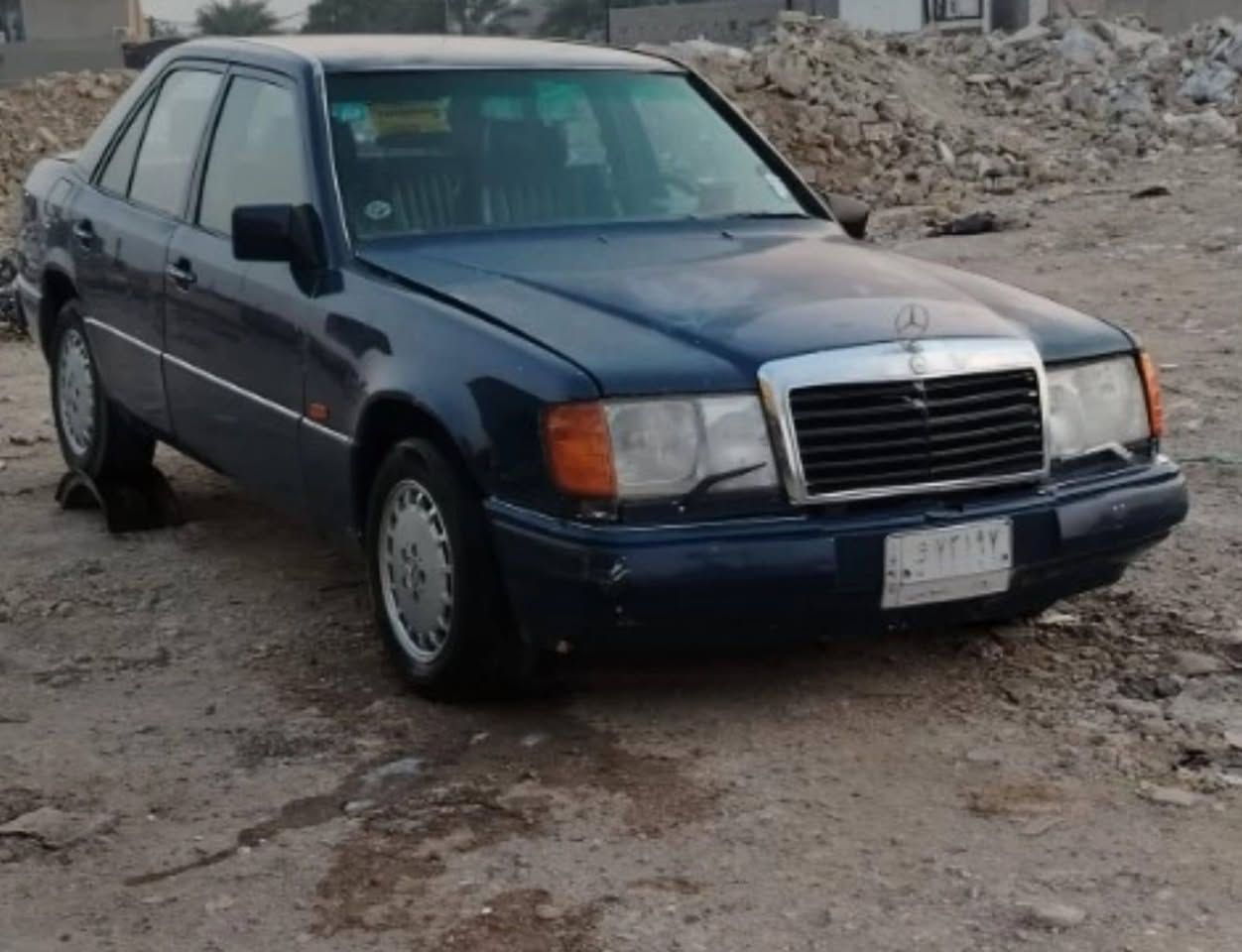 دب موديل 86 رقم بغداد باسمي سنويه لحد شهر الثاني 26 محرك جديد بطه2500  صدر وسط تايرات جدد صبغ عام  قواعد دبلات سليمه  السعر 38  بغداد المعامل ***********
