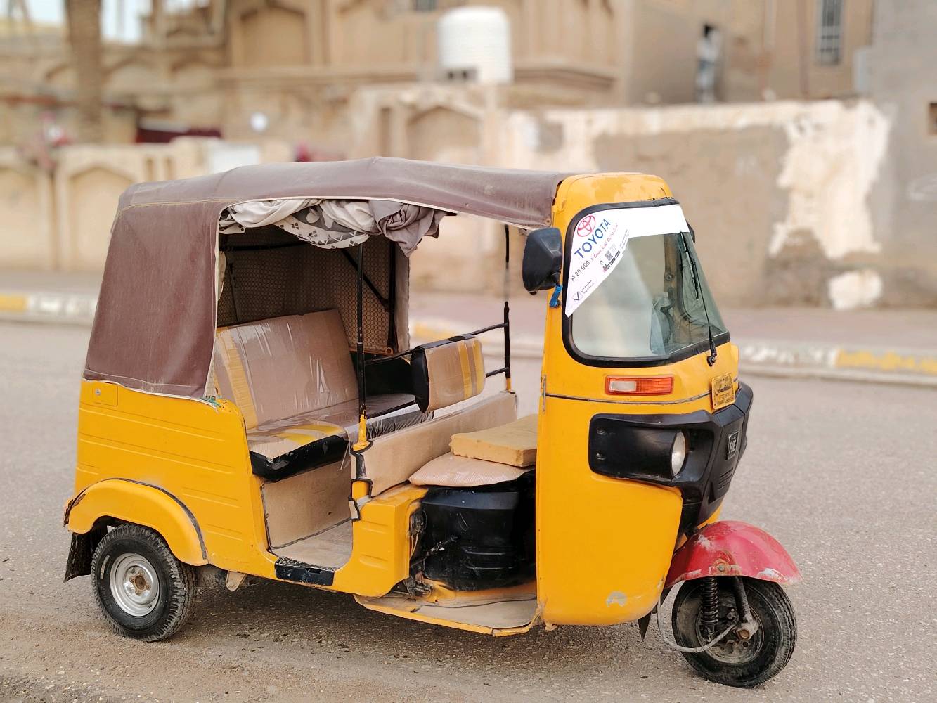 ١٨ اوراق اصوليه مكفوله
ابيع او اراوس بتكتك بدون اوراق او اوراق استنساخ شرط مكفوله من السرقه والعشائر