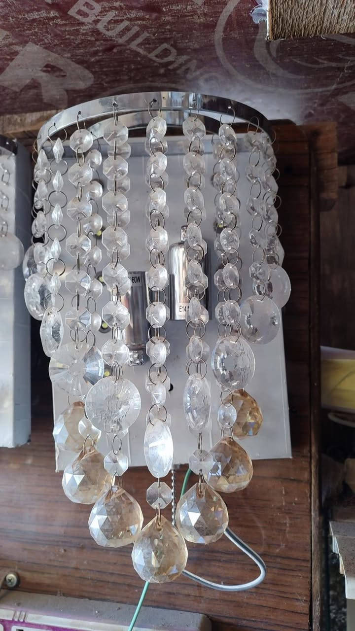 ثريات عدد 2 حجم الثرية كبير 60سنتم بدون كلوبات نظام ام بي ثري مع فوانيس عدد2
السعر 100 وبيهن مجال للطيبن
العنوان حي السلام للستفسار *********** النجف, العراق
