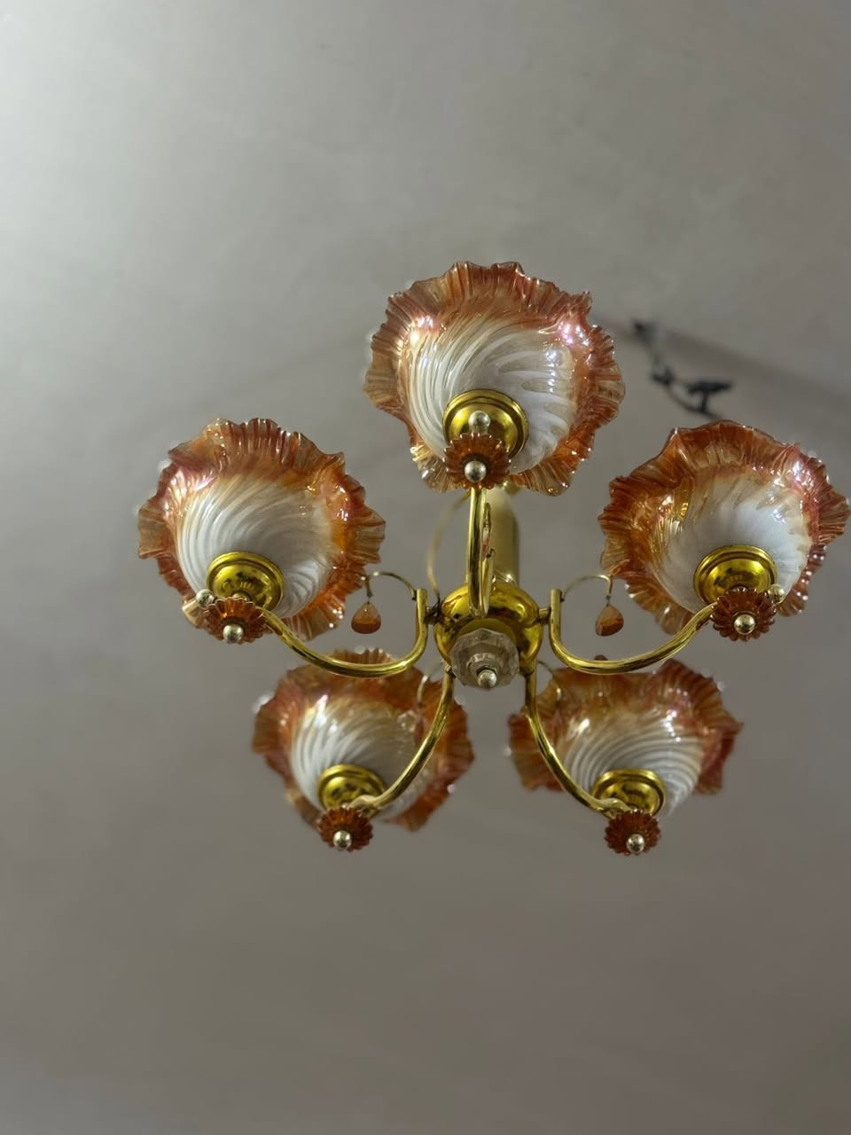 السلام عليكم غراض بيت للبيع
كنتور عرضه 370 سانتيم وطوله 2مترتين 250 الف
كاونتر كامل 300الف
4ثريات من هذني الكبار 75
برده ملكيه 50الف
ميز 3 امتار 100الف
مروحه 15
جرارات 10
تواص واتساب.
***********
