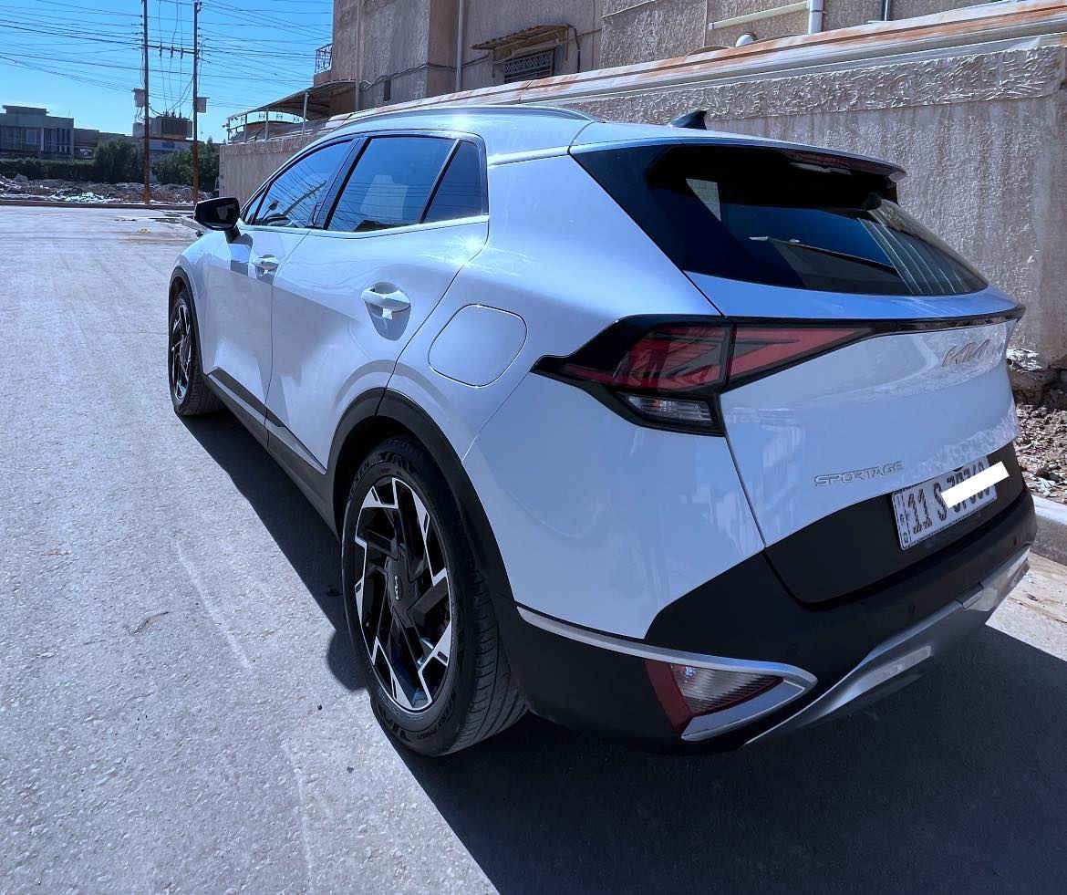 السلام عليكم من رخصه الادمن المحترم
سبورتج موديل 2023 خليجي ماشيه 38كم 

رقم بغداد الجديد باسمي وهزه جديده 

مكفوله كفاله عامه من الصبغ وعلى وضع الشركه

المواصفات : بصمه تشغيل + بصمه ابواب 

ترحيب ونقطه بيضاء + لايت زنن لد نهاري

شاشات كار بلي + كامره خلفيه دواره 

حساسات امامي خلفي ومانع انزلاق 

شفتات استيرن وثلاث انظمه قياده 

السعر : 215 ورقه 

الهاتف : ***********

***********

مكان السياره بابل شارع 60
