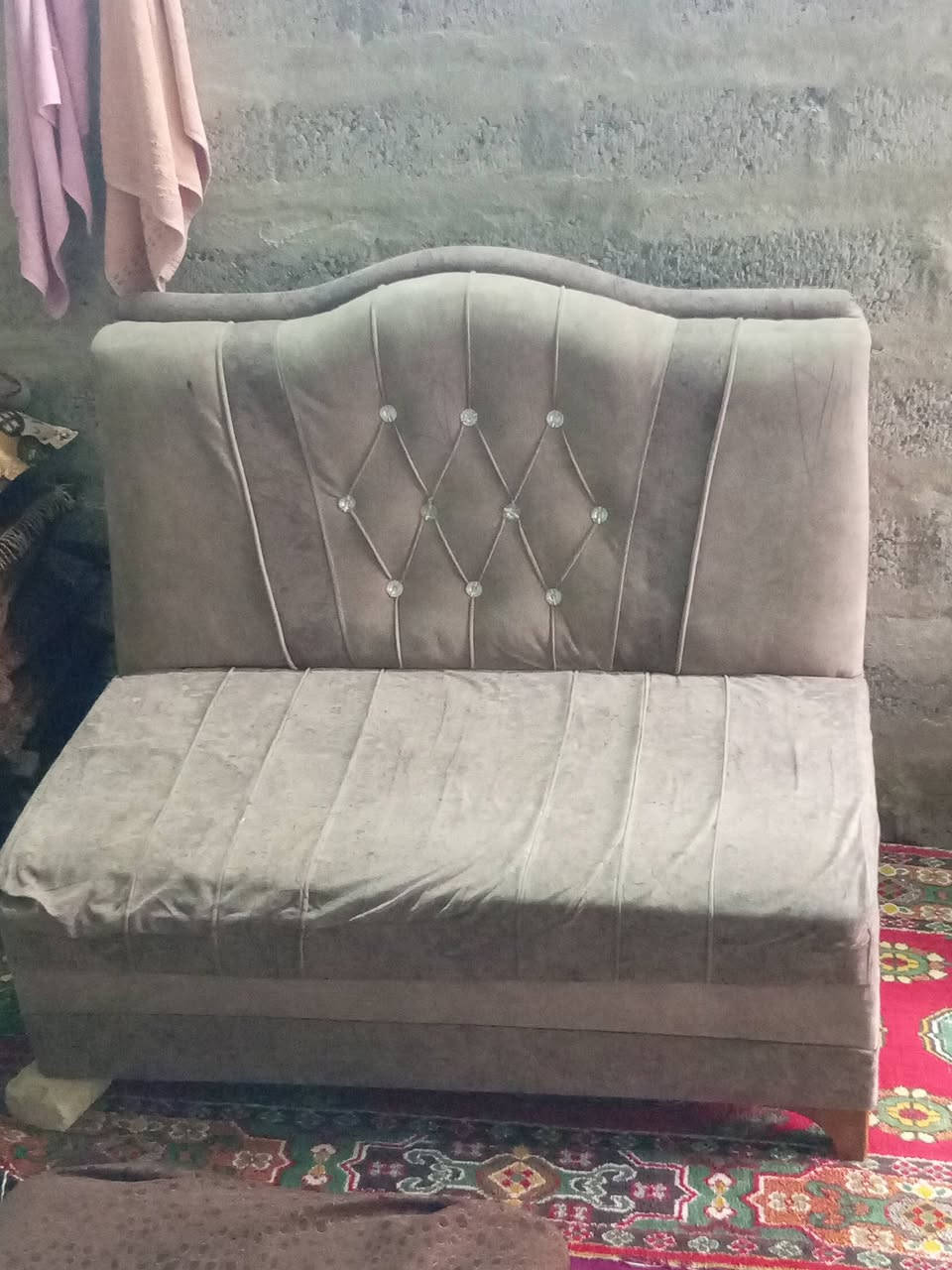 السلام عليكم ورحمة الله
قنفات للبيع مستعملات حي المعلمين قرب جامع الواحد الأحد *********** قيم واخذ بل يرضي الله
