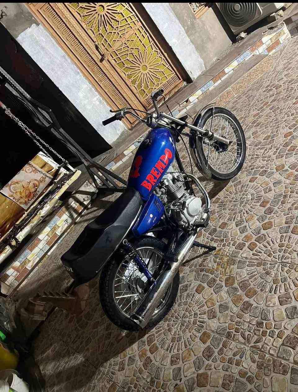 سلام عليكم دراجه ايراني نامه  اوراق مديل 2020 جاهزه دراجه اوراق اصولي شلعه ومعدل تخبل دراجه محرك نضيف مكفول من نضوح ومن صوت من دخنه كله مكفول ضفيره وباتري وياها سعر 700 مكاني بصره  رقمي***********
