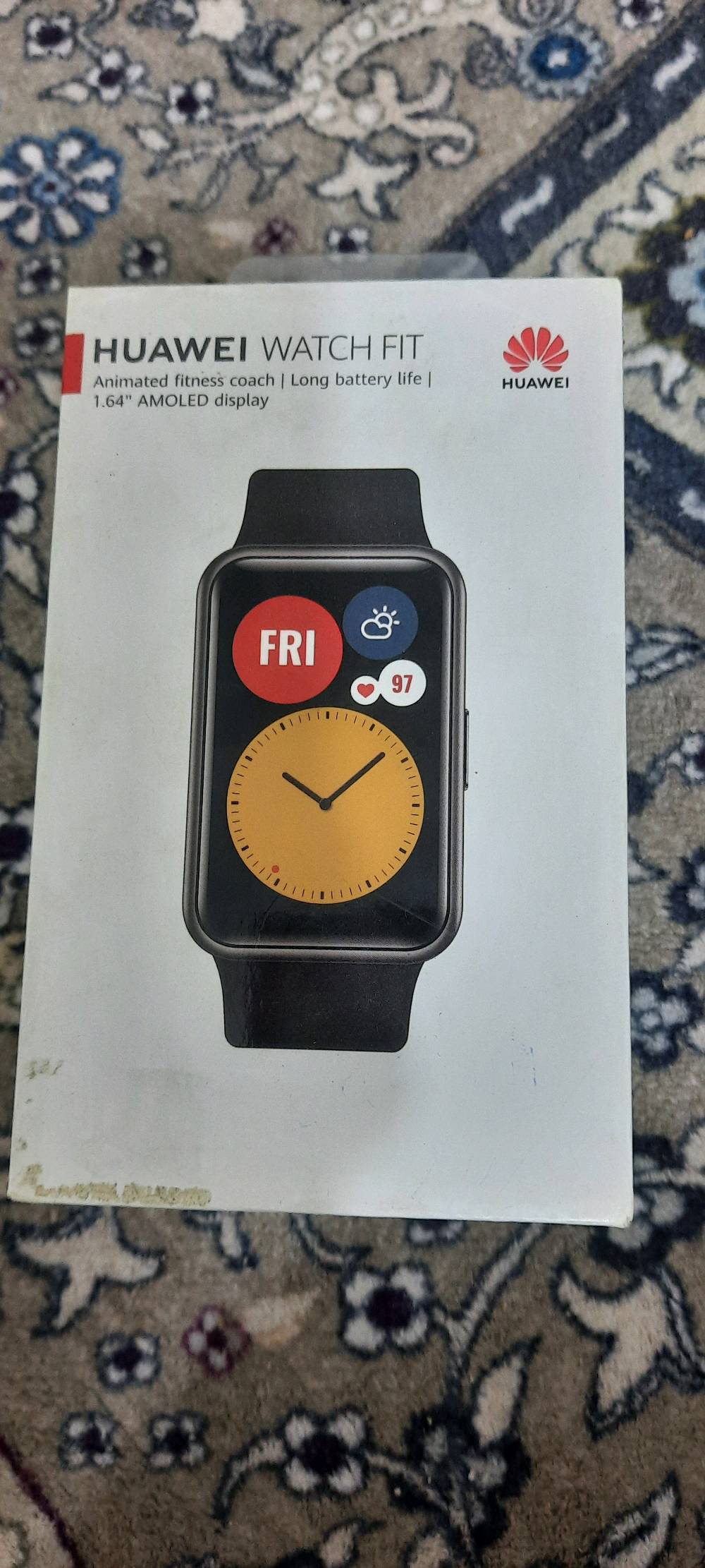 ساعة Huawei Watch Fit للبيع. تتميز بشاشة AMOLED 1.64 إنش وعمر بطارية طويل. تقدم ميزات ممتازة مثل المدرب الشخصي المتحرك. الساعة بحالة ممتازة وتدعم العديد من الوظائف الصحية واللياقة. مناسبة للاستخدام اليومي والرياضي.