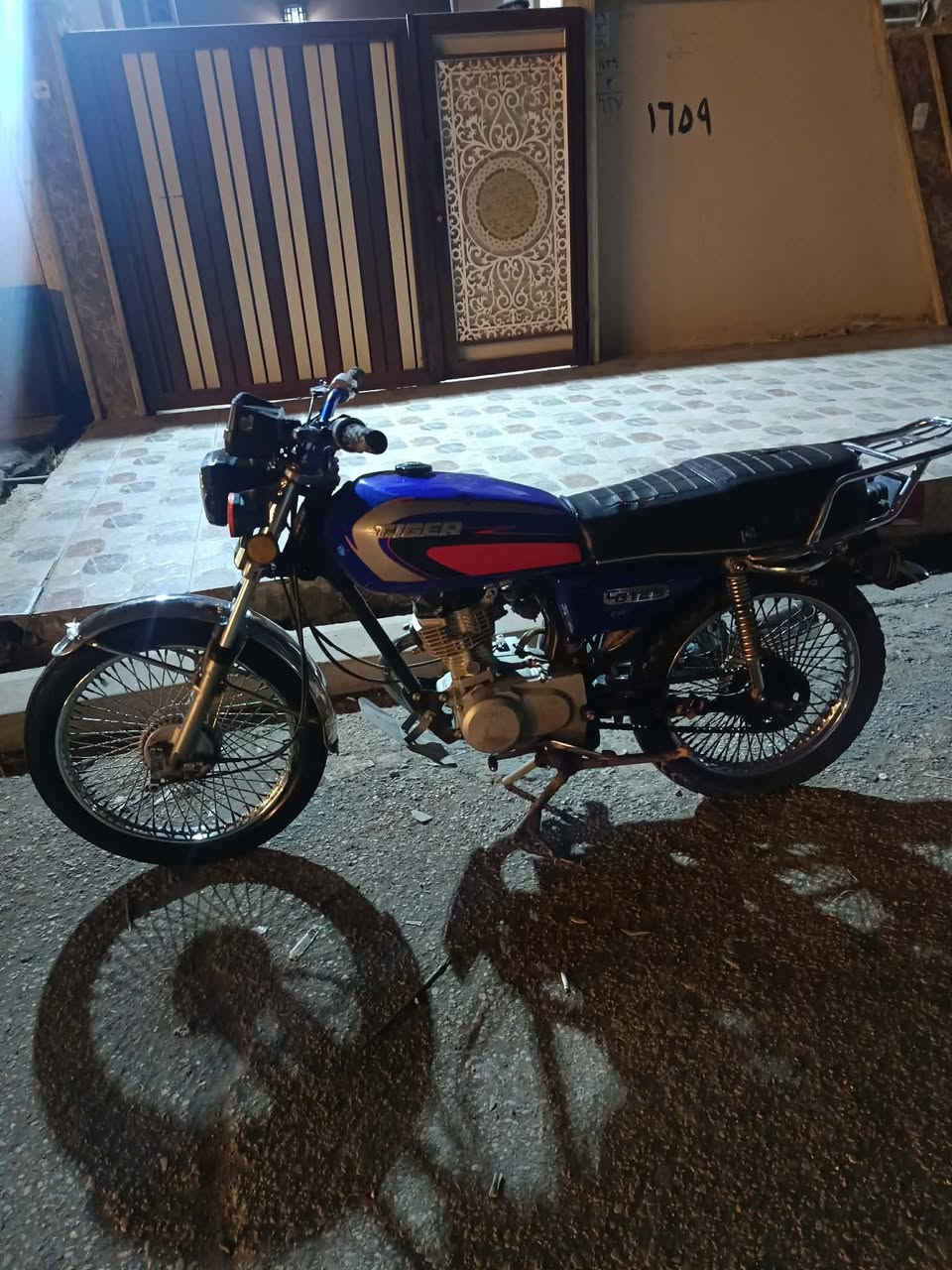 سلام عليكم
ماطور تايكر للبيع موديل 2019
 مكينه مبدله بس بستم فقط
مكينه نار اول هندر شرط
الماطور ما ناقصو كلشي ربع ما تصرف عليها
فقط وايرمنيه ما تشتغل
السعر 300 وبي مجال
مكاني موصل حي البكر


**إذا كنت صاحب هذا الإعلان وتريد حذفه لأي سبب، رجاءا أرسل رسالة إلى الدعم الفني**