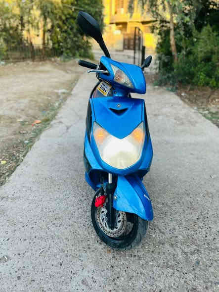 السلام عليكم سكنس فحل ياباني للبيع الدراجه جديده ماشيه 43 والنضافه گدامكم كهربائيات كامله ستان حساس قبق نفخ السعر 750 بيهه مجال المكان بغداد ***********
