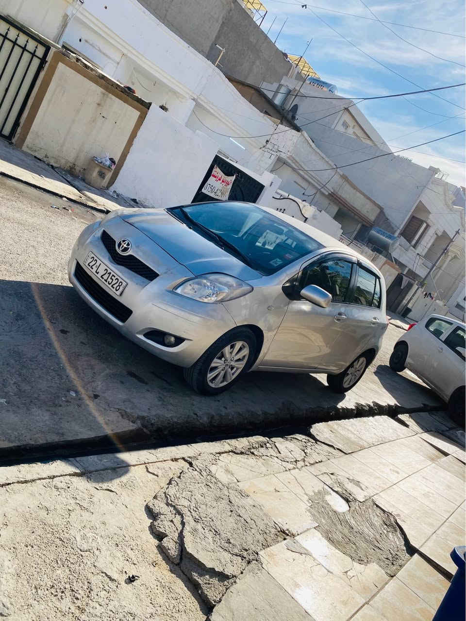 تويتا يارس ٢٠١١ خه ليجى 
بئ بؤياغ هيچى نيه  ده عامى لؤ ده عامى به شه رت 
چوارجام كاره با 
سوكان ڤؤليؤم 
ABS 
گير توماتيك 
ته بريد ساردى گه رمى به شه رت 
ره قه م و سه نه وى نوئ  
٤٥٠ $ دؤلار غرامه ى له سه ره 
دواى معامه له ده يگه رينمه وه 
ويل كه پ بيلادى پشتى عه ساسه 
چوارتايه ى نوئ  ته قه و ره قه به شه رت 
كال بونه وه ى هه يه  دووجيى بچوكى ته عديله 
سؤنه ريشى دامنايه هيچى نيه 
هه موى به شه رته جاهزه 
سعريشى ٨٤ وه ره قه و كه مه ك مه جال 
*********** أربيل, العراق
