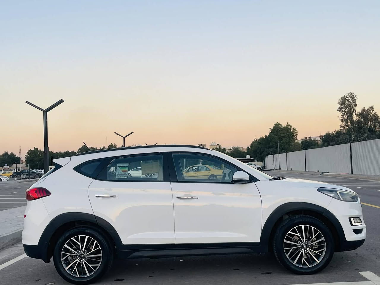 توسان ٢٠١٩ خليجي فول 
سعر ١٦٩ بيهة مجال شراي 
سيارة جديدة ما بيهة اي نقص 
محرك كير صدر مكفولات
مكان سيارة بغداد الشعب
رقم دولي بسمي تحويل ثاني يوم
رقمي ***********
