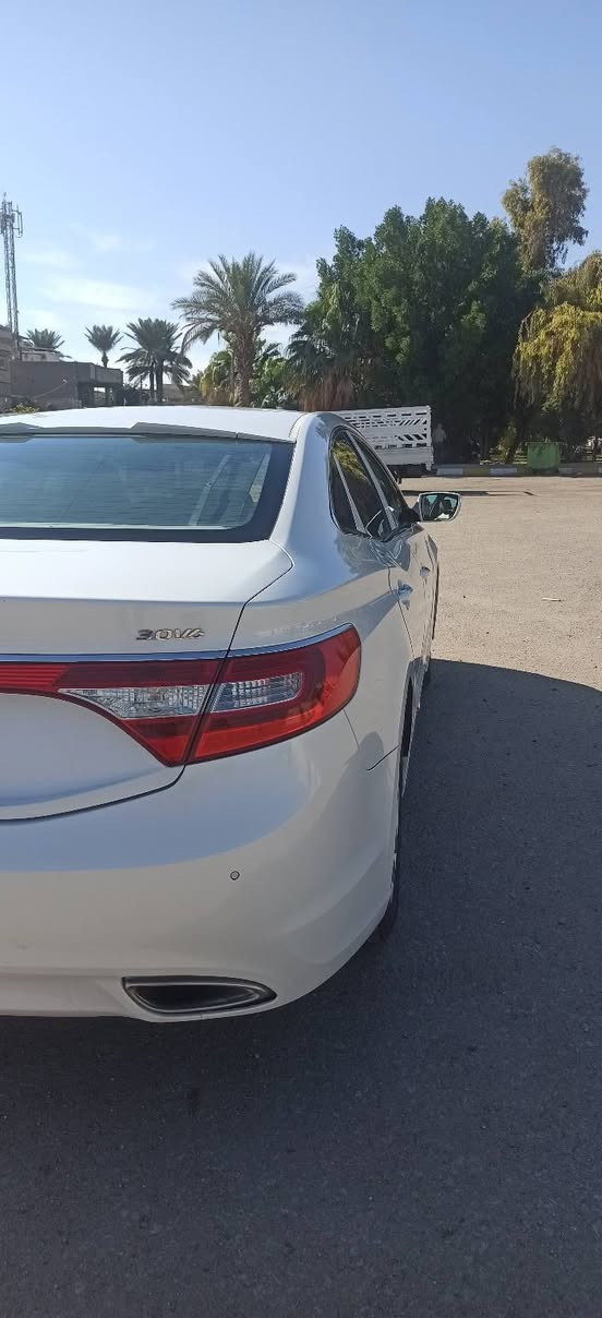 ازيرا موديل 2014
الرقم اربيل الماني بيها وكاله باسمي تحويل أو وكاله مضمونه 
جاهزه ما بيها اي نقص سياره مال جناي بدون حادث  فقط كما مبين بالسونار المرفق مع الصور السعر النهائي.. قفل 115 ورقه  تعال وشوف بعينك واحكم واللي يحب تفاصيل اكثر يتواصل وياي عبر الارقام...
***********
***********
