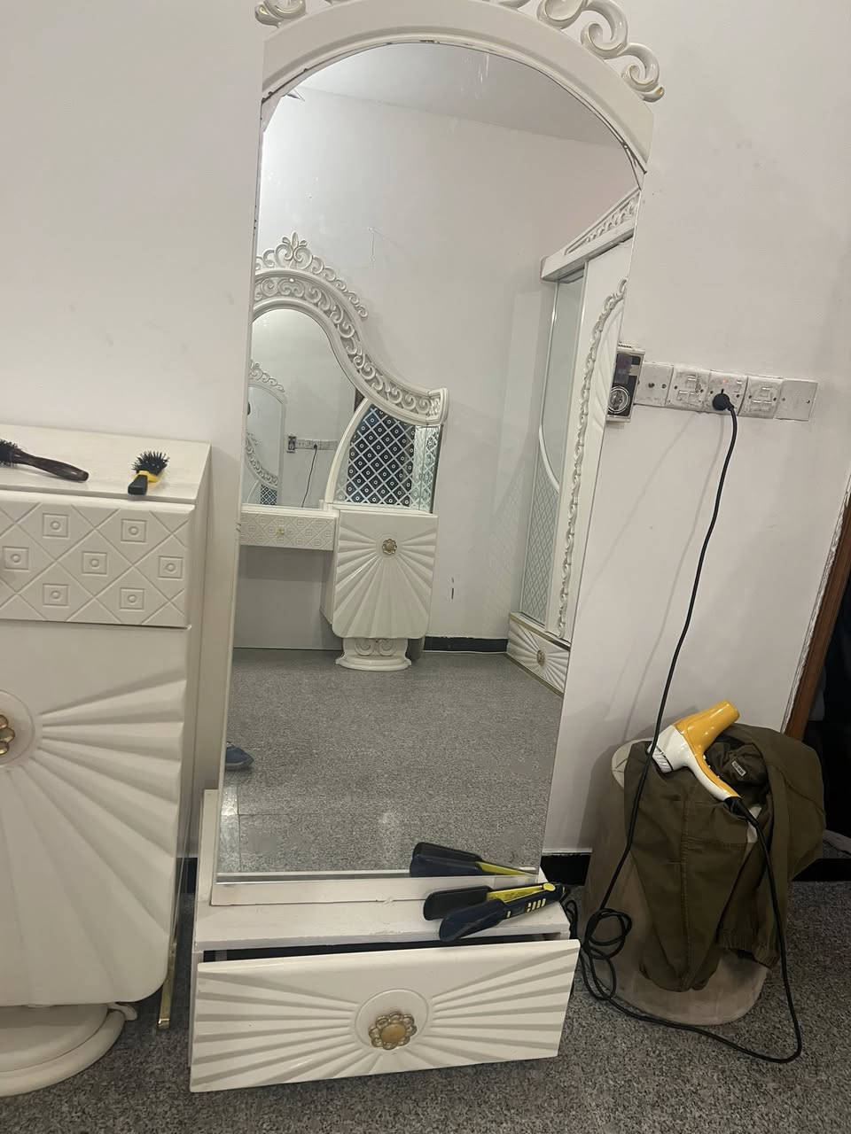 مرحبا غرفه جديده جدا للبيع 750 وبيع مجال


**إذا كنت صاحب هذا الإعلان وتريد حذفه لأي سبب، رجاءا أرسل رسالة إلى الدعم الفني**