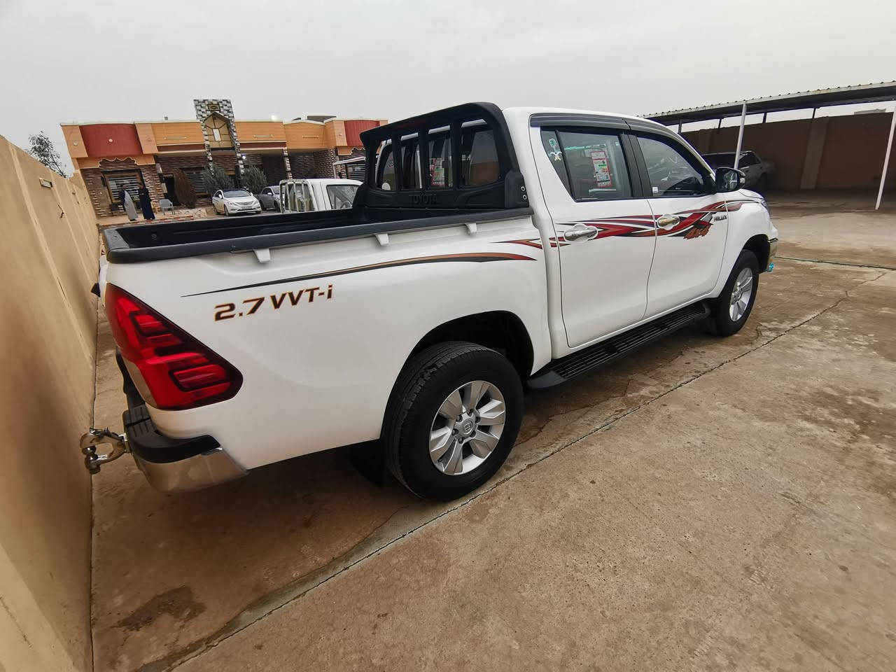 سلام عليكم ورحمة الله وبركاته عندي مرزي ٢٠١٦ عالي فورويل كير عادي السياره جديده مال جناي ما تصرف عليه أربع رقم شمالي جديد سنويه بل ٢٠٢٩ ليه تنتهي السياره مكفوله كفاله عامه كير ومحرك شرط صدر جديد السعر ٢٣٣ وبيه مجال الطيبين رقم الموبايل *********** مكاني صلاح الدين الشرقاط
