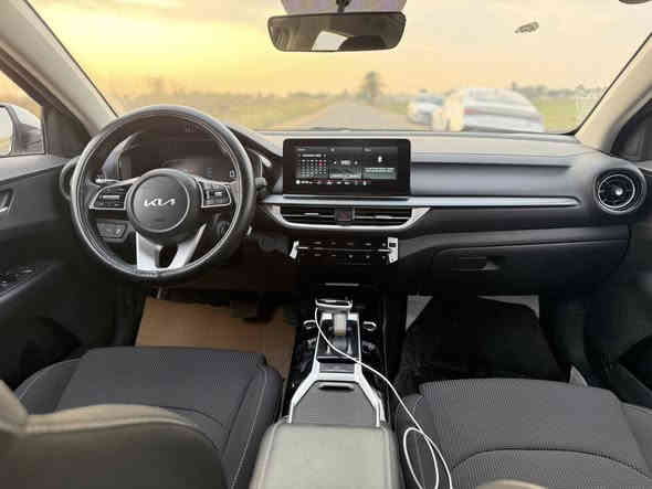 ‏سلام عليكم كي ثري للبيع سيارة كفالة عامة رقم بغداد تحويل ثاني يوم سيارة جديدة معنى الكلام ماشية 30 السعر 135 وبيها مجال بسيط عنوان السيارة واسط اعتذر عن المراسل فقط بيع /***********
