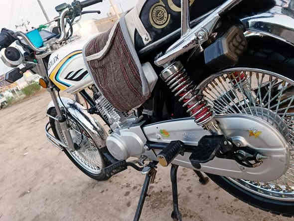 السلام عليكم تايجر للبيع اوراق كامله 2025 مقفوله كفاله عامه كهربائيات كلها شغالهه السعر 725 وبيها مجال مكاني بالحمزه الغربي والاستفسار على هذا الرقم‏‪***********‬‏
