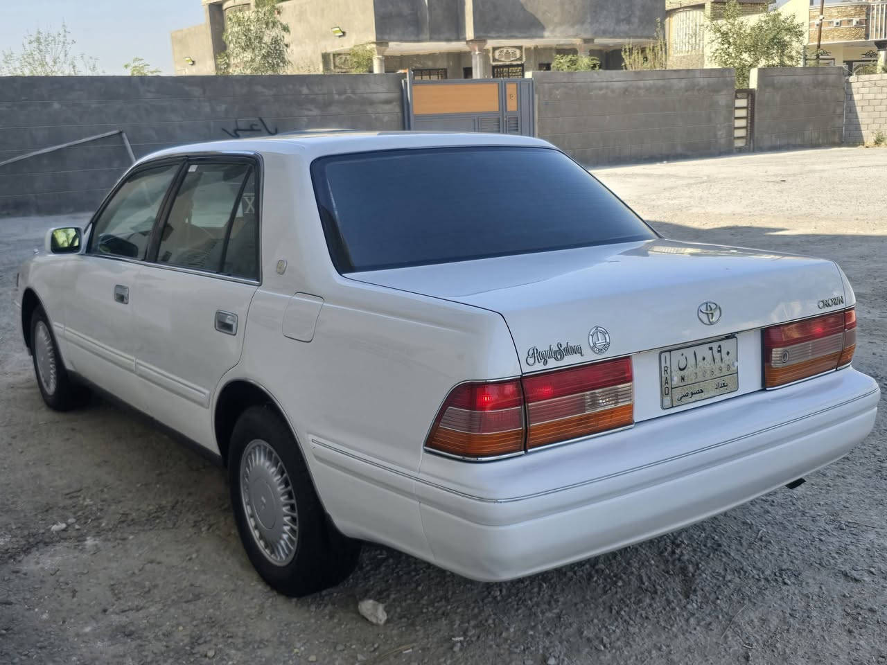 سلام عليكم راس الثور تكم كفاله من الضربه والكصه ونقل الجثه 
 والعيب الشرعي وكافه  رغم بغداد تحويل مباشر باسمي مكينه وكير في فيتي جدد حداديه جديده تخم تاير جديد كهربائيات 100% سياره جاهزه من كل شيء السعر 114 وبيها مجال رقم الهاتف ***********
