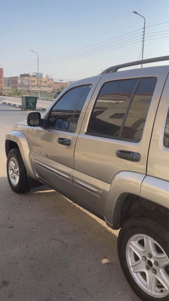 جيب ليبرتي ٢٠٠٣ فبريكا دواخل و سقف وشنطة وكبوت🧿 ٤ كاوتش جديد مشلان بطاريه لسا راكبه بالكرتونه 🤍معمول كل السرفز مش محتاجه مصاريف لسا مغير طقم بوجيهات ومغير زيت وفلتر ومغير حجات في العفشه مكملتش اسبوع والحاجه القديمه موجوده لسا🧿٣٧٠٠ cc ٦ سلندر 🤍صالون جلد حالته جيده كراسي كهربه فاميه مثبوت في الرخصه 01027721592 القنطرة غرب, الاسماعيلية


**إذا كنت صاحب هذا الإعلان وتريد حذفه لأي سبب، رجاءا أرسل رسالة إلى الدعم الفني**