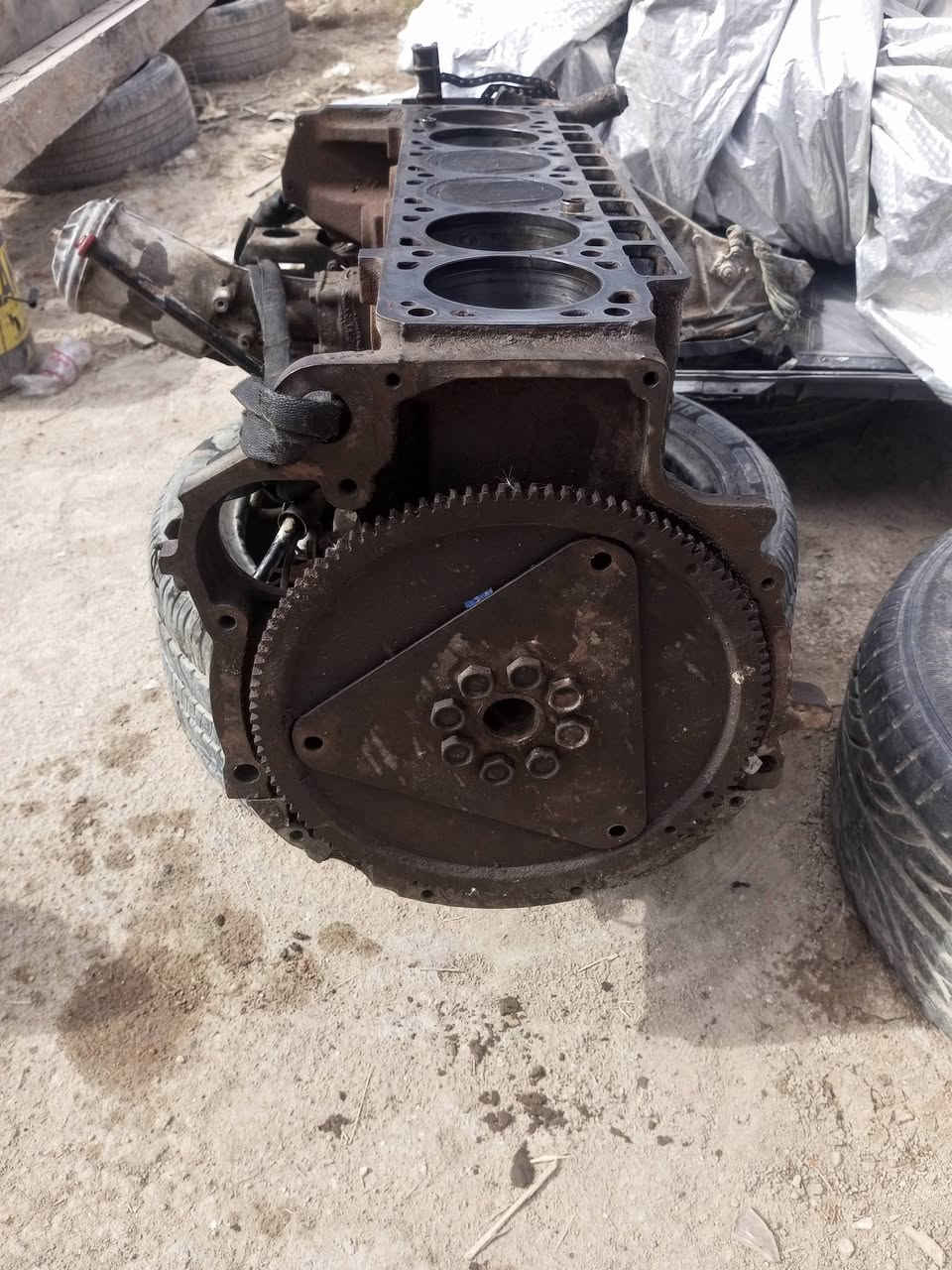 السلام عليكم
سلندركامل  3500 مفتوح بي بستم ضارب كدام عينك 
السعر٣٠٠ 
المكان ديوانية قضاء الدغارة
 ‏‪***********‬‏
***********
