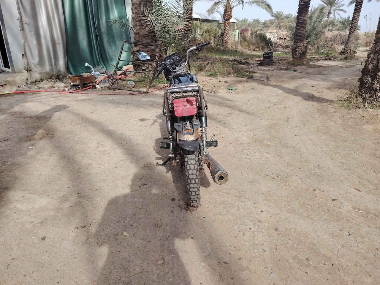 سلام عليكم دراجه سفانه للبيع نفس ما بصور موجوده مجفته مره وحده اتعهد كلك بدون اوراق تشغيل سلف لايت شغال كلشي ما نقصه غير الهندر فقط للاستفسار ***********0ما متواجد بل فييس تحياتي الكم 💙
